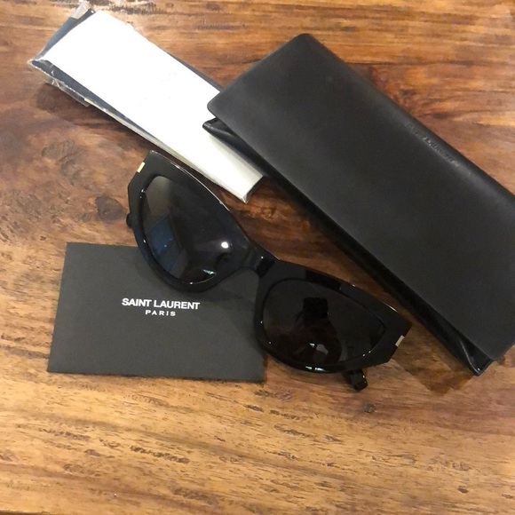 Saint Laurent Cat Eye Sunglasses Black - Picture 2 of 9
